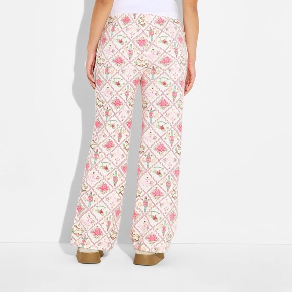 Women's Target Nutcracker Print Fleece Graphic Pants - Off-White NWT - Picture 4 of 5